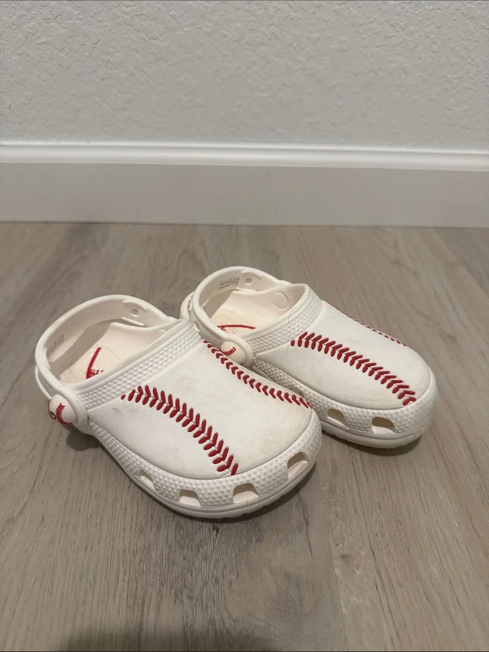CROCS Kids White Clogs with Red Baseball Stitch